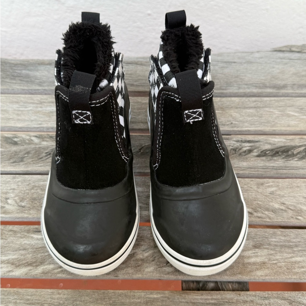 Vans Kids Black and White Checkered Waterproof Boots - Picture 4 of 15